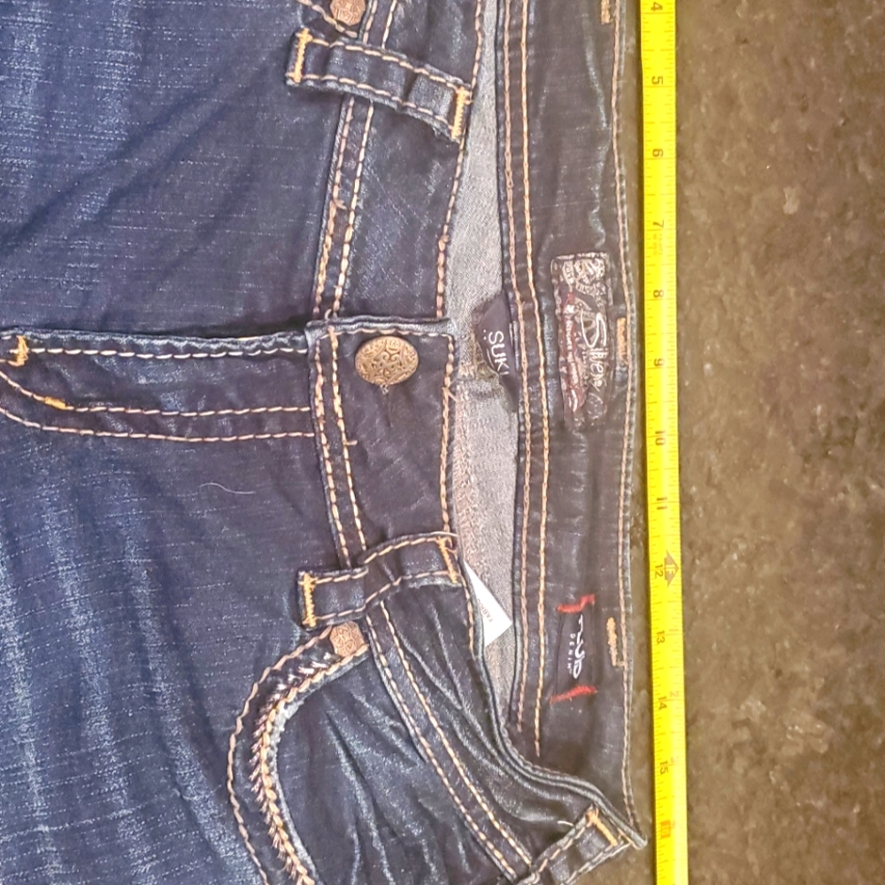 Silver Jeans Co.  Size: 32
